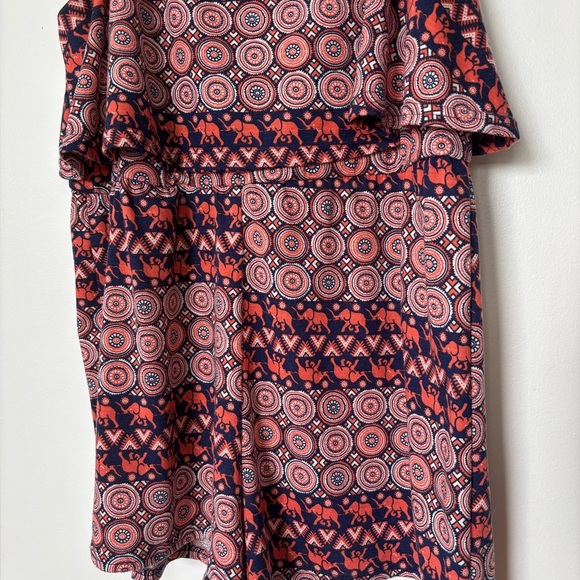 🎉4/30$🎉 Magazine Printed Romper - Size XL - Picture 3 of 6